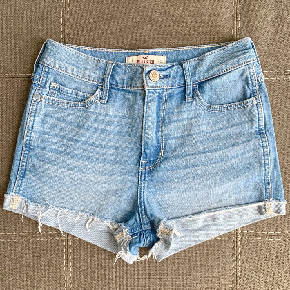 NEW ⭐️ Hollister High Rise Jean Shorts Size 1